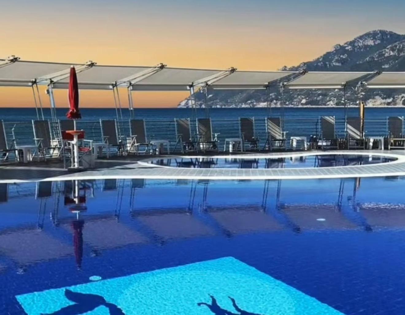 Mareluna Promenade - Exclusive Apartamento Salerno